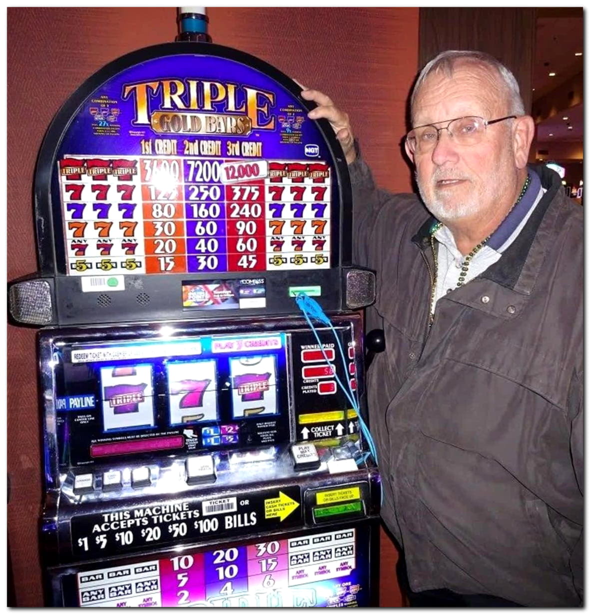 $605 Daily freeroll slot tournament at Cashmio Casino