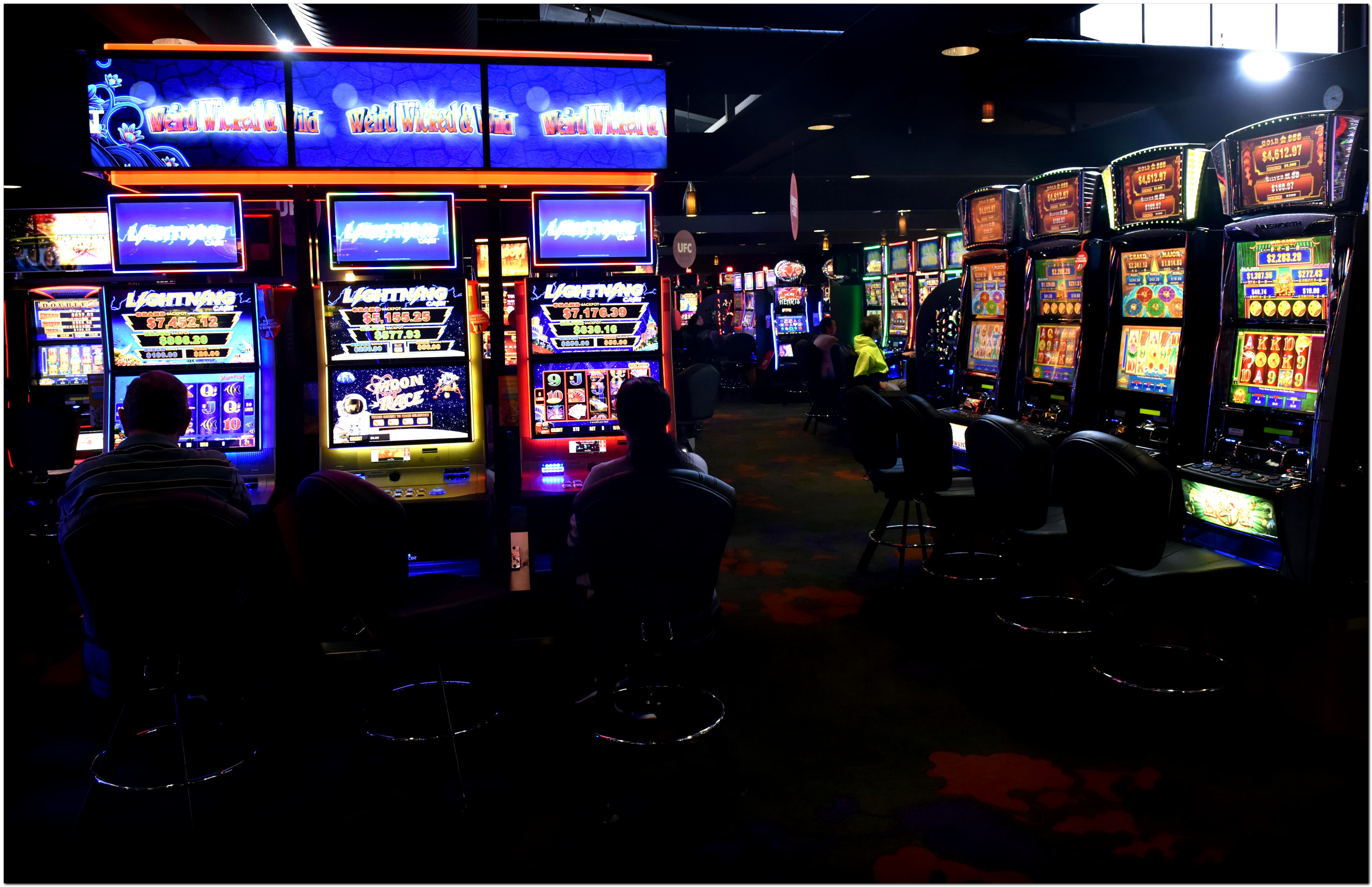 240% Deposit match bonus at Reeltastic Casino