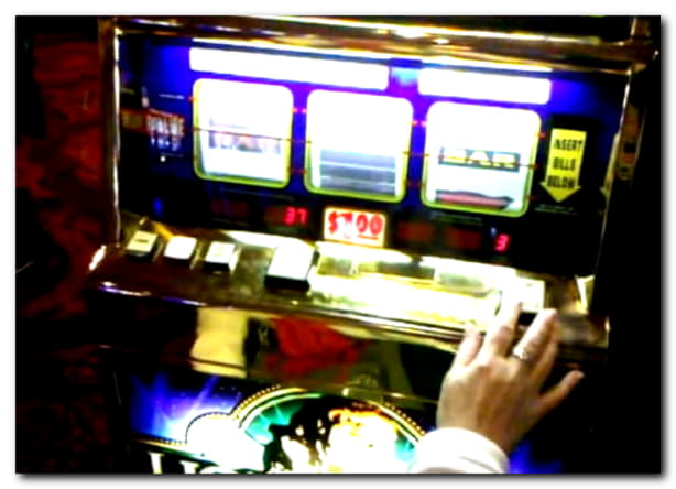 90 FREE SPINS at Jackpot City Casino