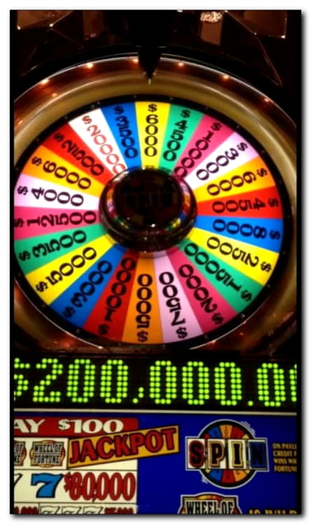 €999 Daily freeroll slot tournament at CasiPlay Casino