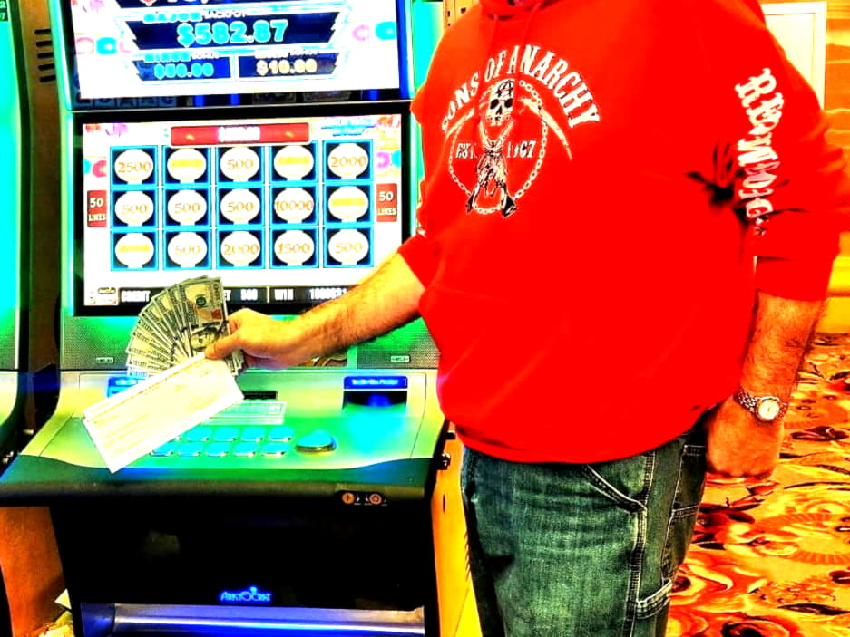 22 Free Spins no deposit at Malina Casino