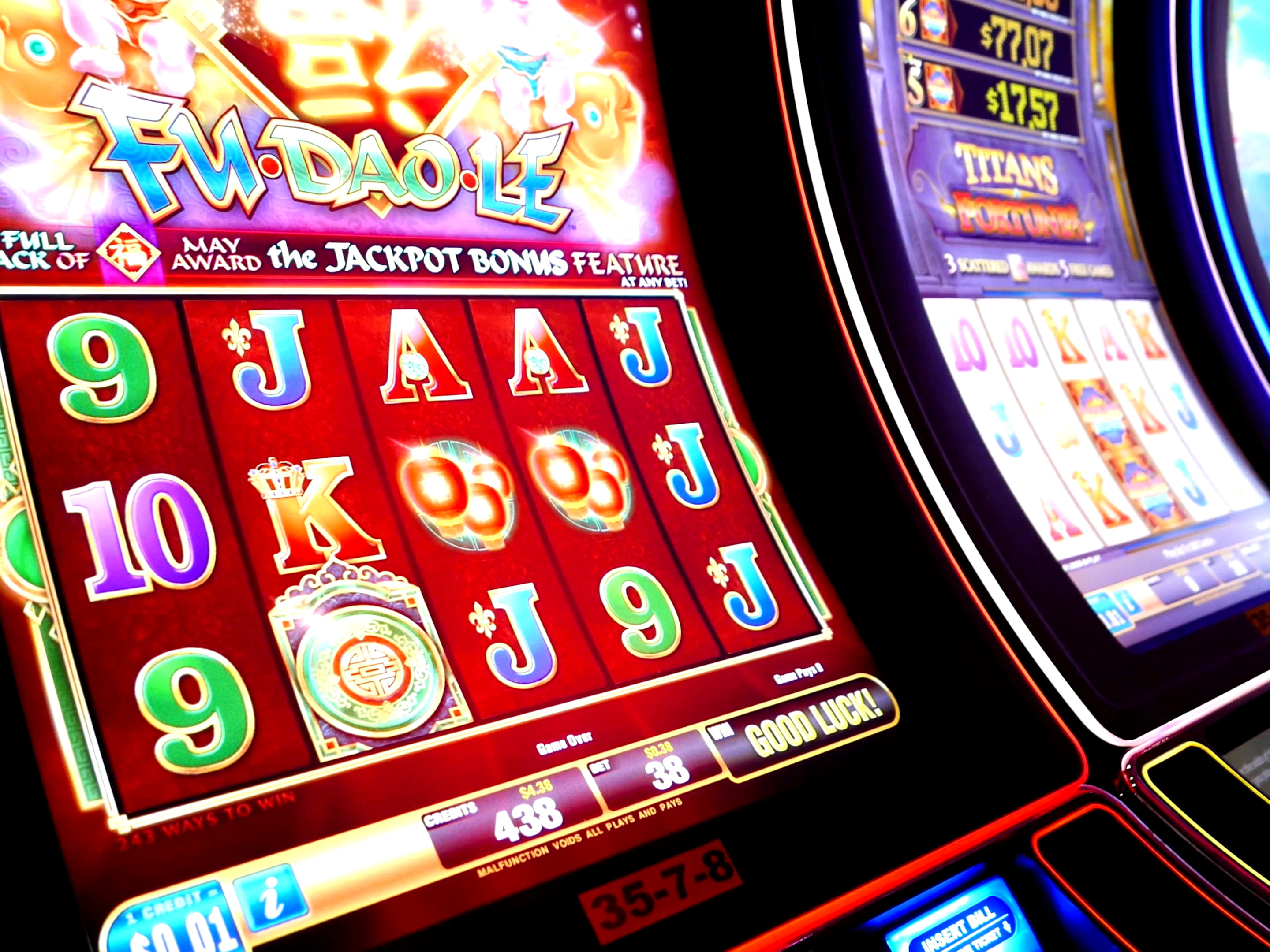 $2015 No deposit at CasiPlay Casino