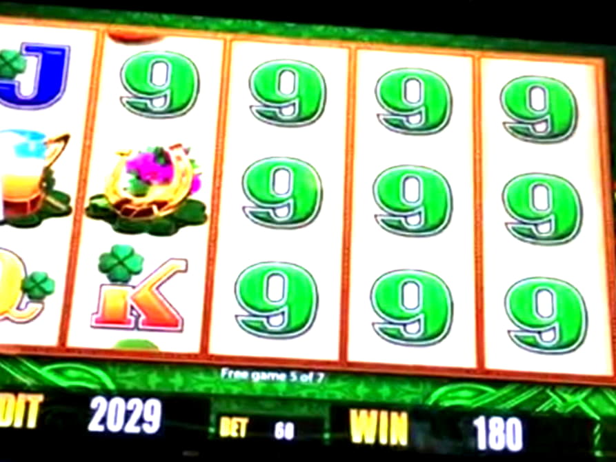 EUR 720 Mobile freeroll slot tournament at bWin Casino