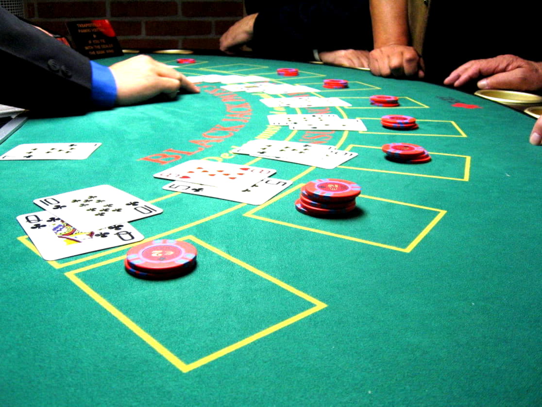 Eur 210 free chip at Omni Casino
