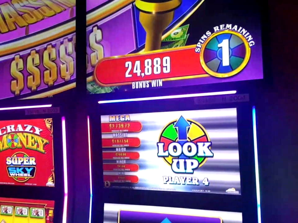 111 free spins at Reeltastic Casino