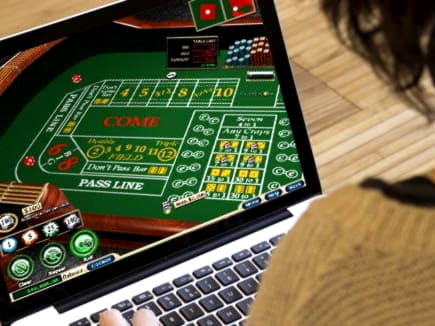EUR 235 FREE CHIP at Karamba Casino
