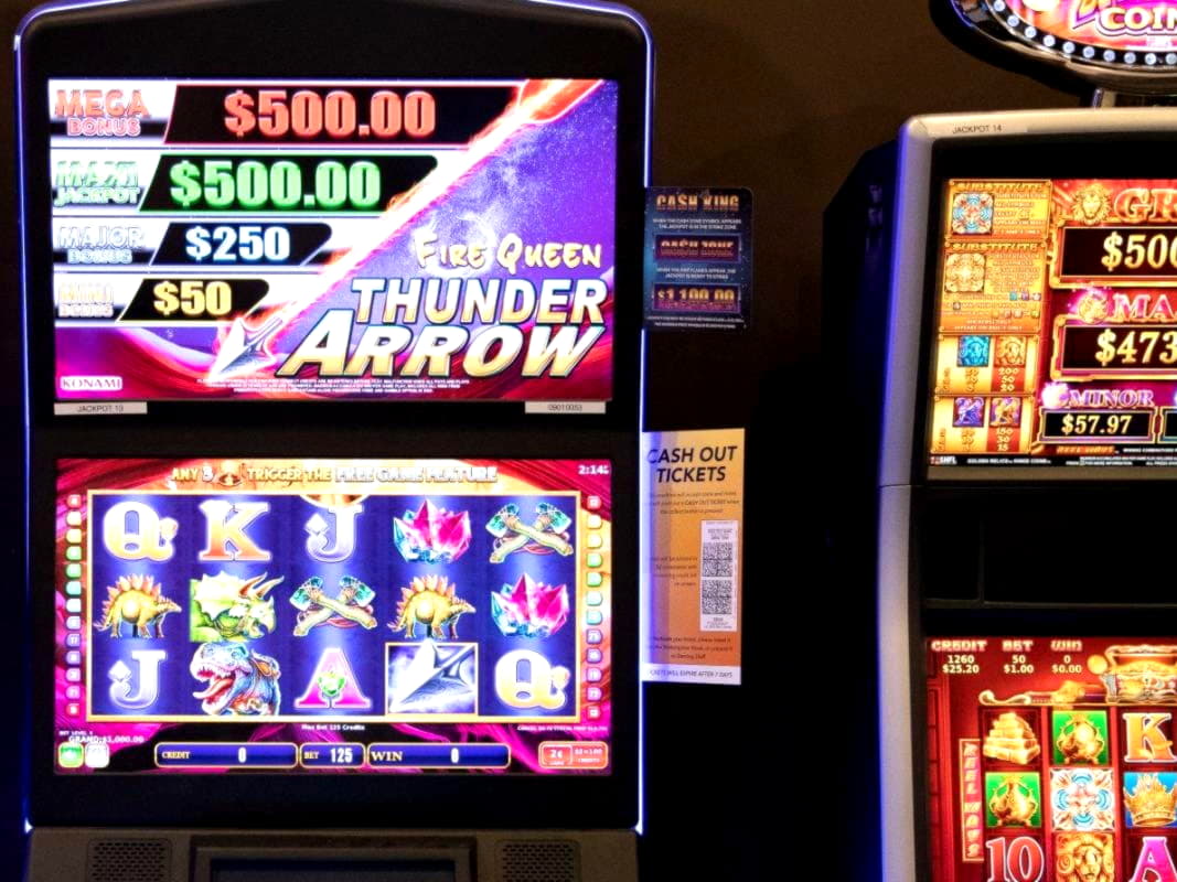 ?765 Daily freeroll slot tournament at Mrgreen Casino
