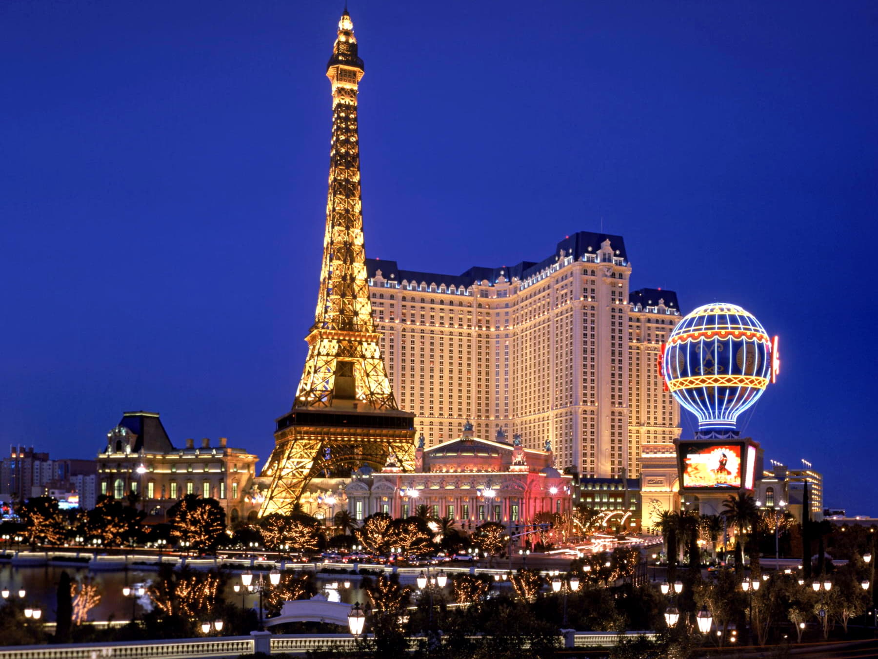 385% Deposit match bonus at Trada Casino