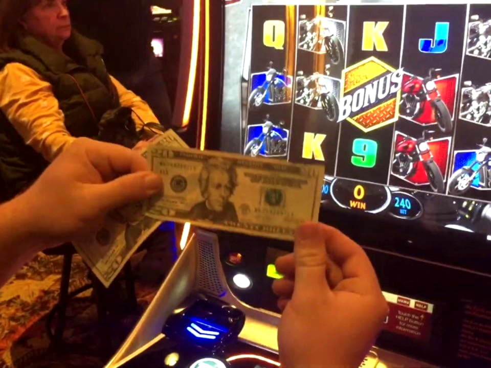 150 FREE SPINS at Dunder Casino