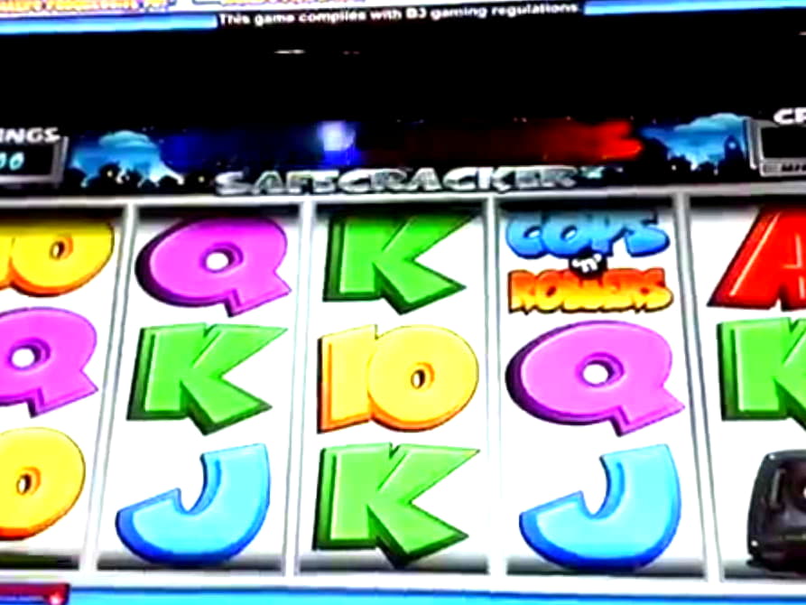 ?$990 Daily freeroll slot tournament at Dunder Casino