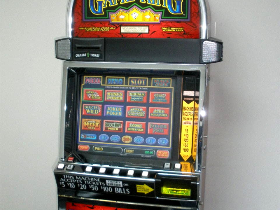 
</p>
<div class='heateorSssClear'></div><div  class='heateor_sss_sharing_container heateor_sss_horizontal_sharing' data-heateor-sss-href='https://newzealandcasinobonuses.com/coupon/222-free-casino-ticket-at-yako-casino-61086/'><div class='heateor_sss_sharing_title' style=
