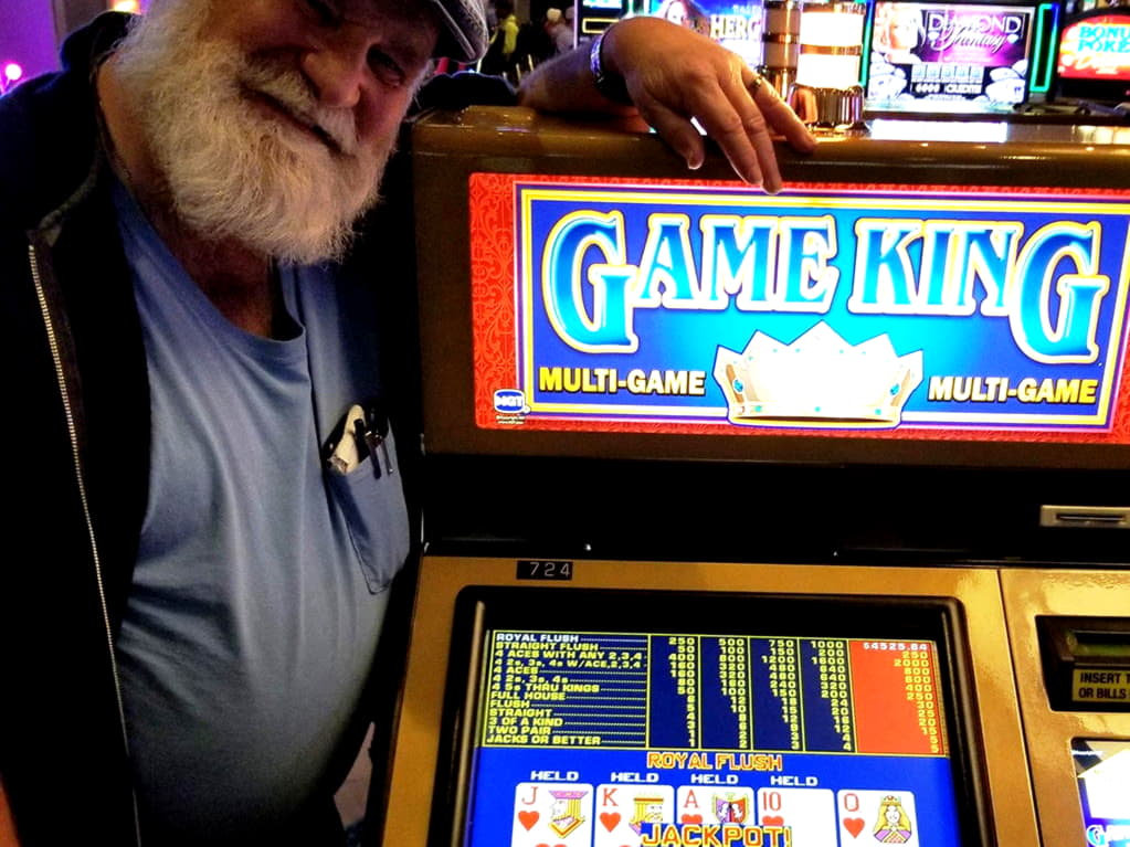 240 Loyalty Free Spins! at Omni Casino