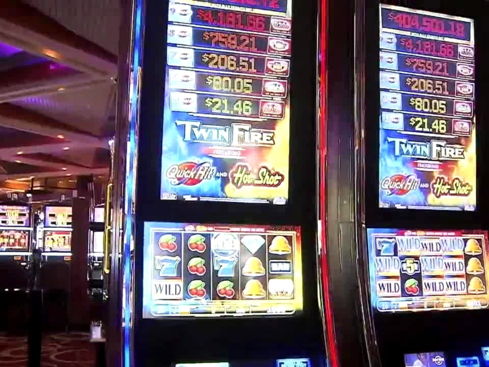 ?$1620 No deposit bonus casino at Quatro Casino
