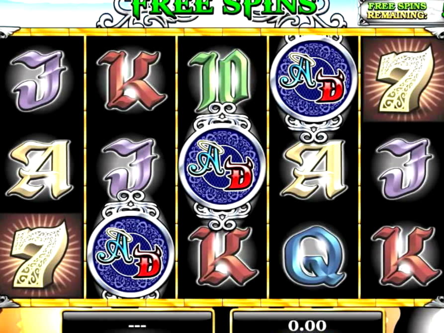 ?995 Daily freeroll slot tournament at YoYo Casino