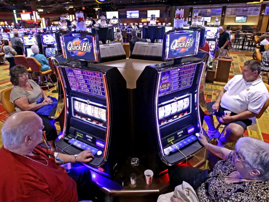 99 Free Spins no deposit casino at CasiPlay Casino