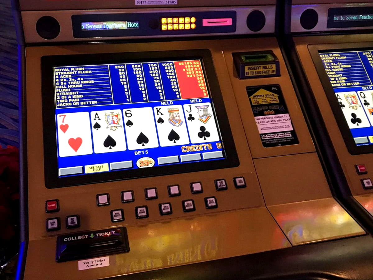 195 free spins no deposit at CasiPlay Casino